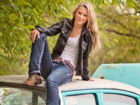 Roleplay character: Sadie Holcomb